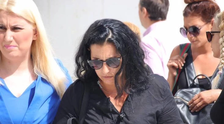 «Είσαι τέρας, όχι πατέρας» – Τι έγινε στη δίκη για την άγρια δολοφονία της 18χρονης Ειρήνης στην Πετρούπολη